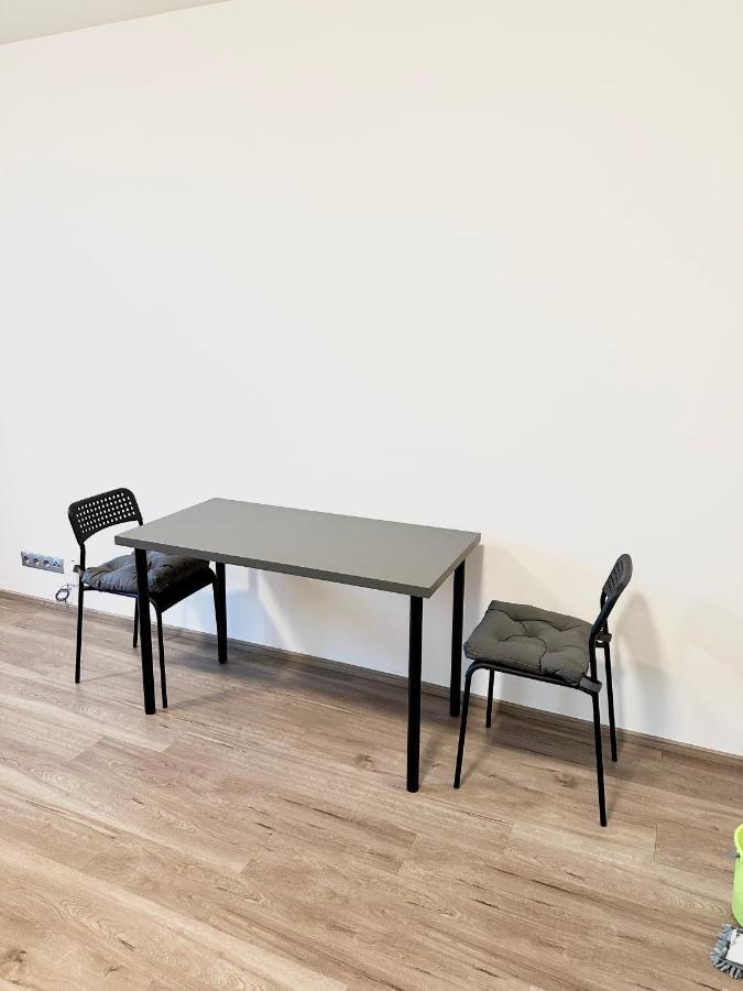 Harfa Apartment Chill Zone Прага Екстериор снимка